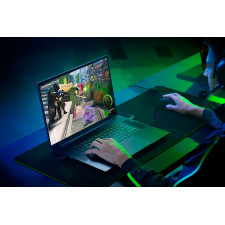 Razer Blade 18 Intel® Core™ i9 i9-13950HX Computador portátil 45,7 cm (18") Quad HD+ 16 GB DDR5-SDRAM 1 TB SSD NVIDIA GeForce